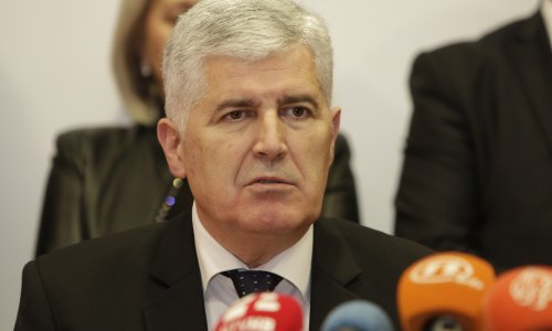 Čović zbog Komšića ne želi raditi na programu reformi za EU