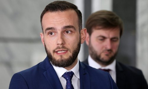 'Nije prirodno isplaćivati dividende i paralelno tražiti pomoć države'