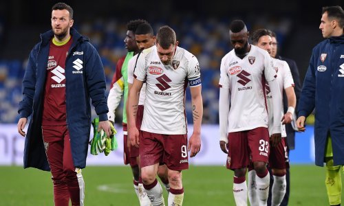 Loše vijesti iz Torina; jedan nogometaš pozitivan je na koronavirus, nitko ne zna kad će se nastaviti Serie A