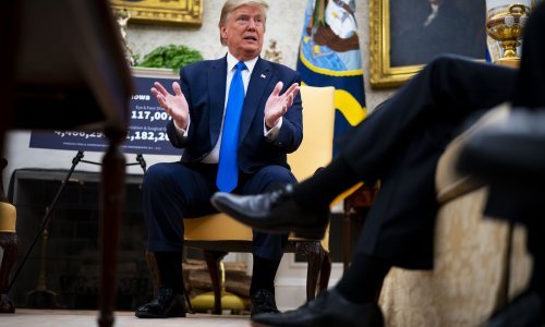 Zaposlenik Bijele kuće pozitivan na koronavirus; testiran i Trump; glasnogovornik: Negativan je