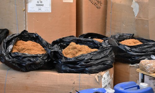 Policija zaplijenila gotovo tri tone duhana i kilogram marihuane