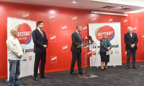HDZ: Potrošeni plagijatorski kvartet nudi restart Hrvatske