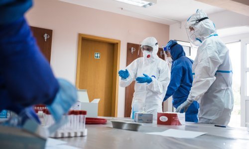 Na Braču od jučer osam novozaraženih koronavirusom, obrađeno više od polovice uzetih briseva