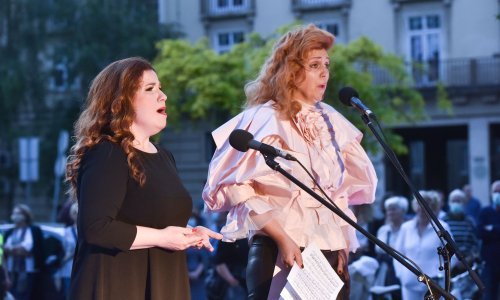 Mali operni spektakl na otvorenom: Solisti Opere održali koncert kod Bookse