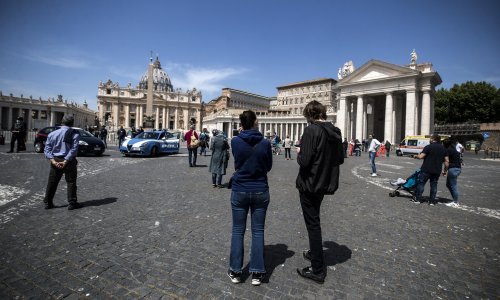 U najgorem mjesecu pandemije Italija je imala stopu smrtnosti dvostuko veću nego prethodnih godina