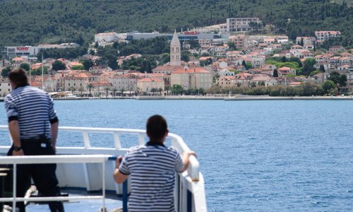 Dobra vijest: Ukidaju se mjere, normalan život vraća se na Brač