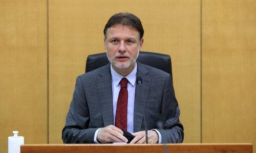 Jandroković i formalno zastupnicima predložio raspuštanje Sabora