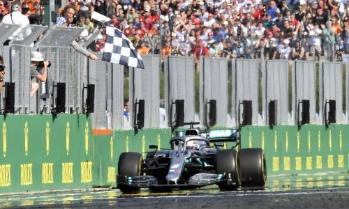 Aktualni prvak Lewis Hamilton neugodno iznenadio fanove Formule 1; zar je britanski vozač to zaista mislio napraviti?