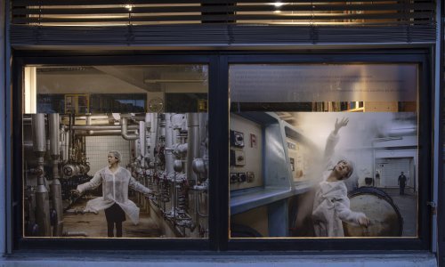 Negostoljubivo mjesto: Pandemijski strah i nelagoda na fotografijama snimljenima prije 15-ak godina