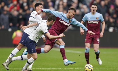 Prvi čovjek Londona jasno poručio što misli o početku Premiershipa dok stotine ljudi dnevno umire