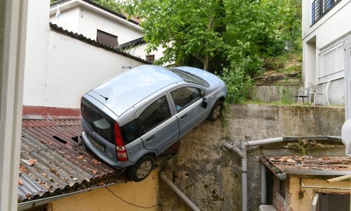 Ludi prizor iz centra Zagreba: Vozač koji stoji iza ovog poduhvata prošao neozlijeđen