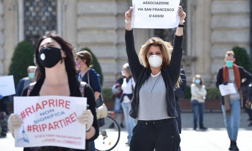 U Italiji virus slabi, na EU tržištu uskoro lijek za Covid-19