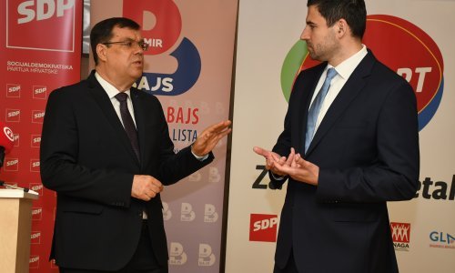 Potpisan sporazum, Bajs se pridružio Restart koaliciji