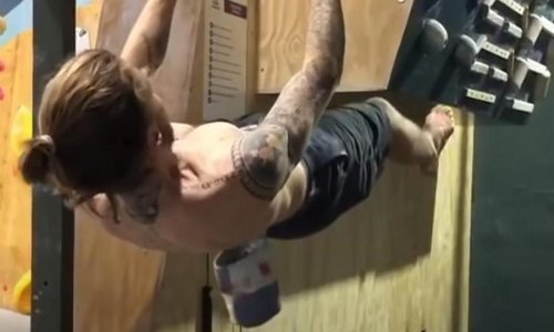 Mislite da ste snažni? Pogledajte što ovaj Brazilac izvodi!