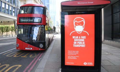 U Britaniji skoro 43 tisuće ljudi umrle od koronavirusa