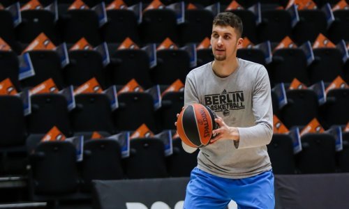 U Njemačkoj se nakon nogometnog igra i košarkaško prvenstvo; igrači i treneri morali pristati na model kakav dosad nije viđen