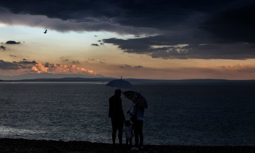 Grmljavinsko nevrijeme i snažan vjetar na Jadranu i u petak, pogledajte što nas čeka za vikend