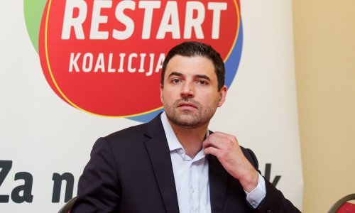 Bernardić u Vukovaru - na pitanje koliko će SDP potrošiti u kampanji, odgovara: Pitajte poslovnog direktora