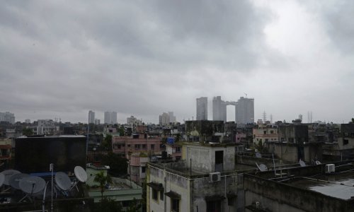 Super ciklon pogodio Indiju i Bangladeš, vjetrovi pušu brzinom i do 185 kilometara na sat