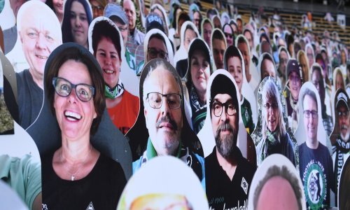 Usprkos zabrani Borussia Monchengladbach derbi Bundeslige u subotu igra pred 20-ak tisuća navijača; evo čega su se dosjetili