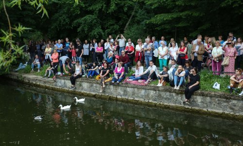 Zagrepčani oduševljeni koncertom filharmonije u Zoološkom vrtu