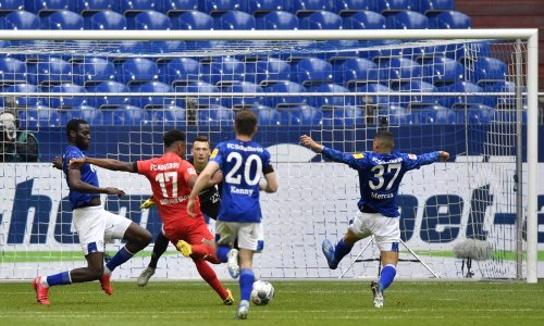 Tin Jedvaj i Augsburg priredili iznenađenje u njemačkom prvenstvu i protutnjali Gelsenkirchenom