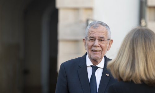 Policija uhvatila austrijskog predsjednika kako krši policijski sat