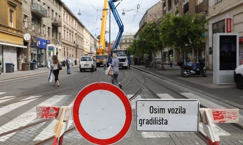 [VIDEO / FOTO] Draškovićeva od Vlaške do Ulice kneza Mislava zatvorena za sav promet