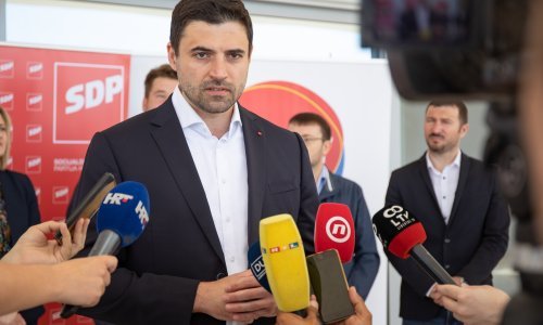 Bernardić: Vlada je prespavala predsjedanje EU-om, ispali smo potpuni autsajder