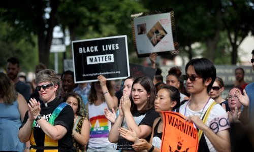 Otkaz policajcima zbog nasilne smrti Afroamerikanca