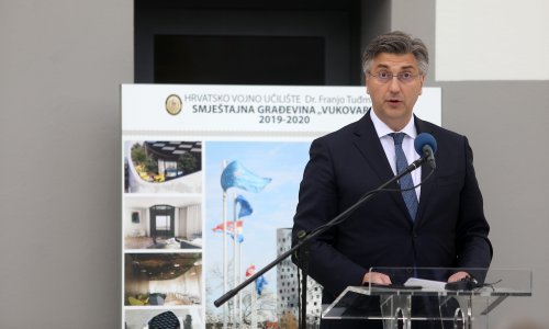 Plenković: Hrvatska vojska jamac je sigurnosti i stabilnosti Hrvatske