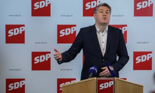 Lalovac: Minimalce je država dijelila iz naših mirovina, a ne od novca EU; kritizirao najavu otkupa Ine