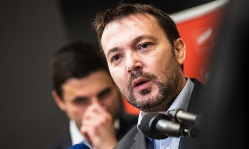 Bauk otkrio kada će biti poznate SDP-ove liste, ali kako će se obraćati neodlučnima u desetoj jedinici