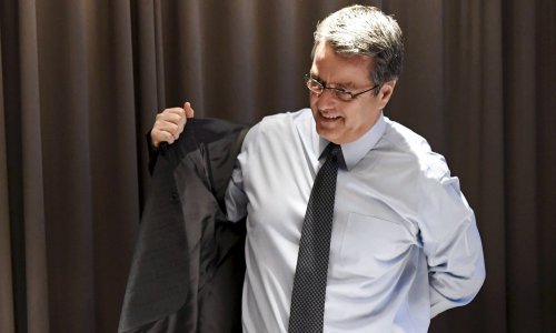 Odlazi šef organizacije koja nadgleda trgovinu vrijednu bilijune dolara, njegova nasljednika moraju potvrditi SAD, EU i Kina, pa je kriza sasvim izvjesna
