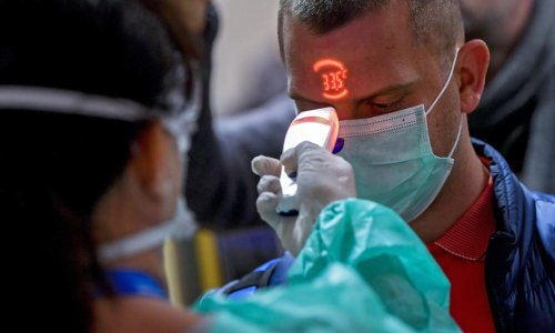 Studije pokazuju da velik broj pozitivno testiranih nije ni znao da je bolestan. No jesu li zbog toga i manje zarazni?