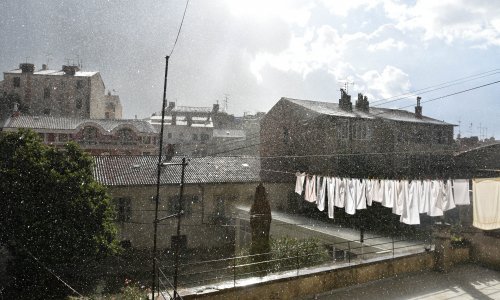 Doznajte kakvo nas vrijeme čeka za blagdanski vikend; imajte za svaki slučaj kišobrane