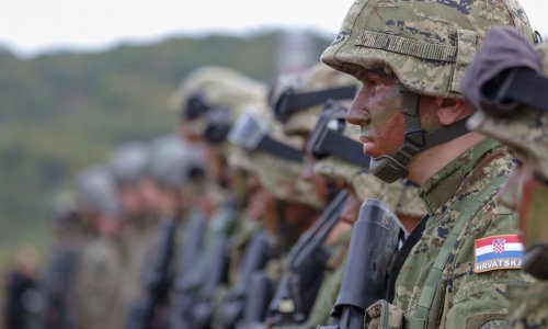 [VIDEO] Ovako nam Hrvatska vojska čestita Dan državnosti: Čuvamo naš dom, naše more, otoke, ravnice i planine, naše nebo i svaki ljudski život