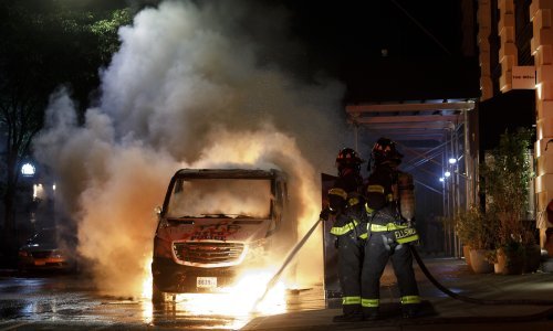 Joe Biden podržao prosvjede, no osudio nasilje u SAD-u