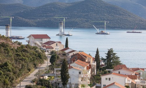 Hrvati će ipak zasukati rukave u projektu Pelješac; uključeni preko partnera iz Grčke