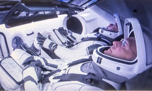 [VIDEO] Zavirite u impresivnu unutrašnjost kabine SpaceX-ovog Crew Dragona