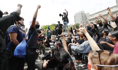 Biden: Trump je Ameriku pretvorio u bojno polje, diljem SAD-a prosvjedi idu dalje, u Kaliforniji na ulice izašlo više od dvije tisuće pripadnika Nacionalne garde