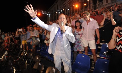 Grdović u suzama proslavio pobjedu na Splitskom festivalu