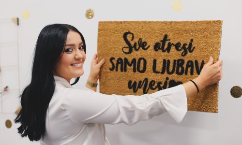 Potraga mlade Brođanke za otiračem završila pokretanjem uspješnog biznisa; sada se diljem Hrvatske i regije otimaju za njezinim jedinstvenim CROtiračima