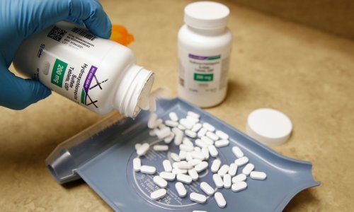 Amerika odustaje od lijeka za kojeg se mislilo da pomaže kod korone: Ne donosi nikakvu korist pacijentima, štoviše, može čak i naštetiti