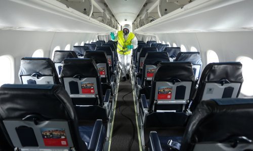 Jučerašnji novozaraženi stigao u Zagreb zrakoplovom, u tijeku je potraga za ostalim putnicima