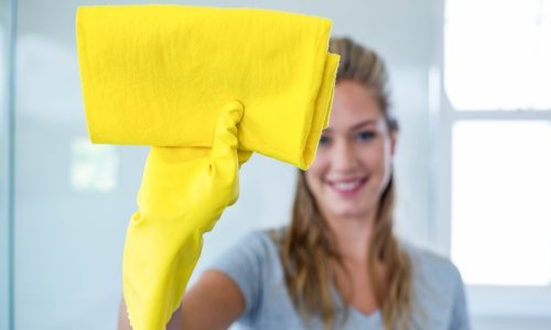 Mučite se čišćenjem stakla tuš kabine? Možda vam pomogne ovaj dobro isprobani savjet