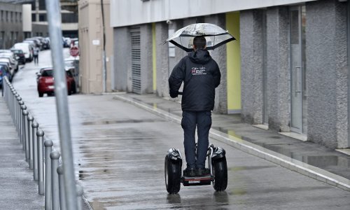 Pljuskovi i grmljavina i u utorak, a ni idući dani ne obećavaju ljepše vrijeme