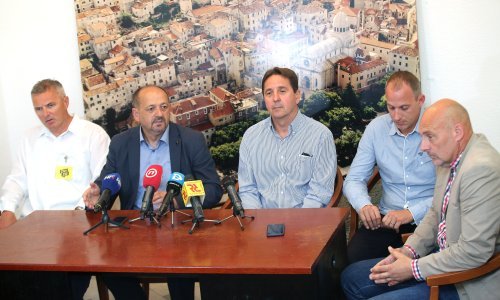 Stipe Petrina, Promijenimo Hrvatsku, Živi zid i zadarska Akcija mladih predstavili koaliciju 'Dosta pljačke'