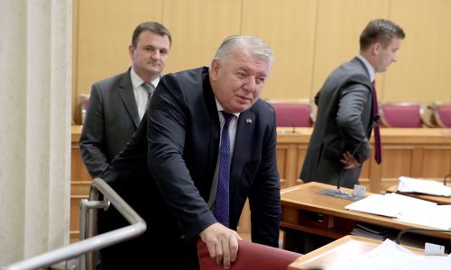 Branitelji traže sedam posto dionica HEP-a