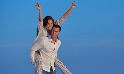 5 razloga zašto je komplicirano hodati s horoskopskim Blizancima